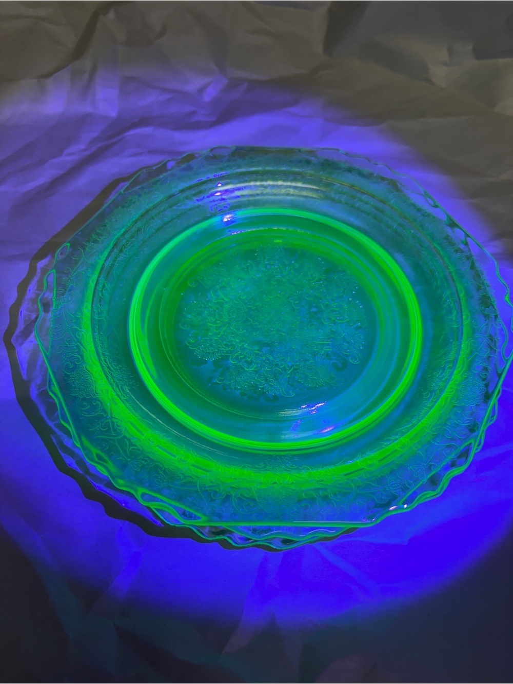 Set of 3 Vintage Uranium Glass Hazel Atlas Florentine No 1 “Poppy” Plates 6 Inch